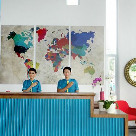 Nunia Inn Bandara Jakarta Tangerang Exterior foto